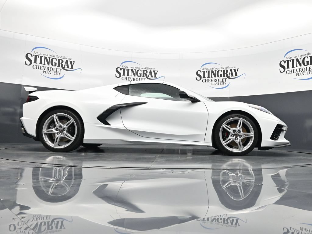 Used 2025 Chevrolet Corvette Stingray Premium Cpe w/ Z51 Performance Package RWD image 36