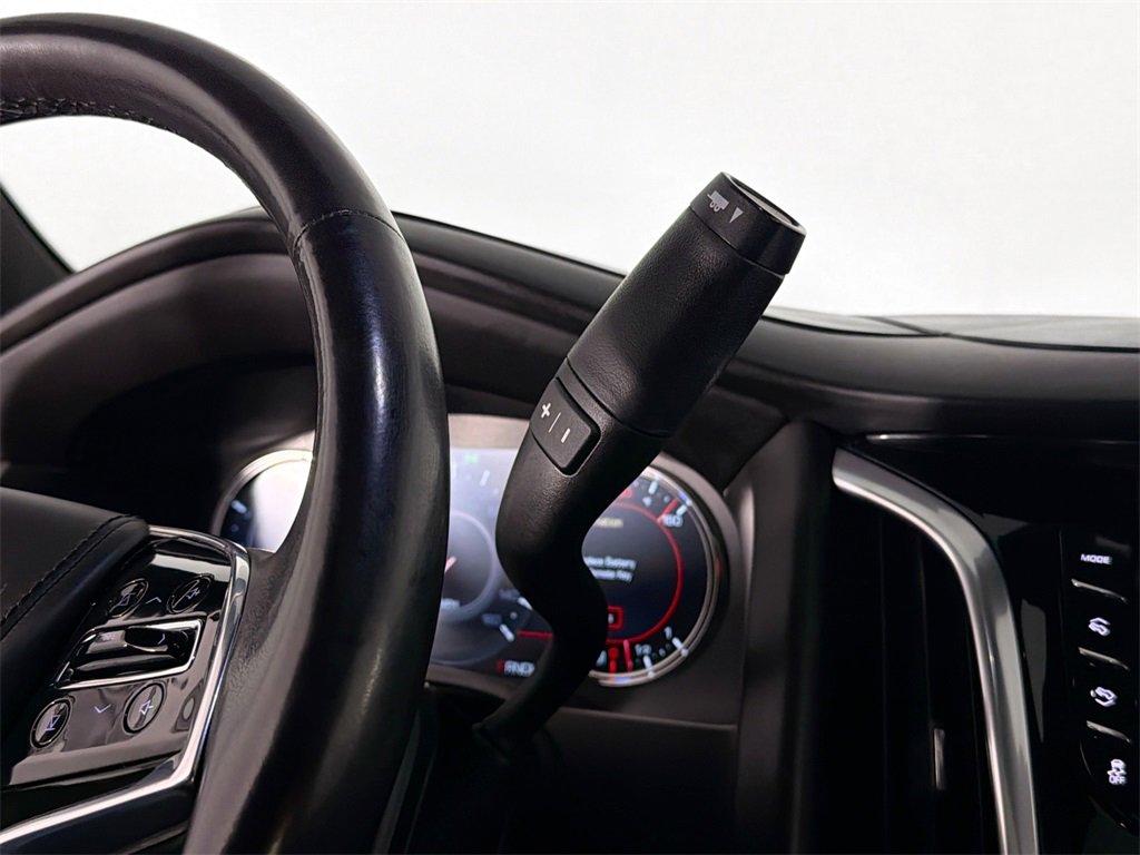 Used 2020 Cadillac Escalade Platinum image 17