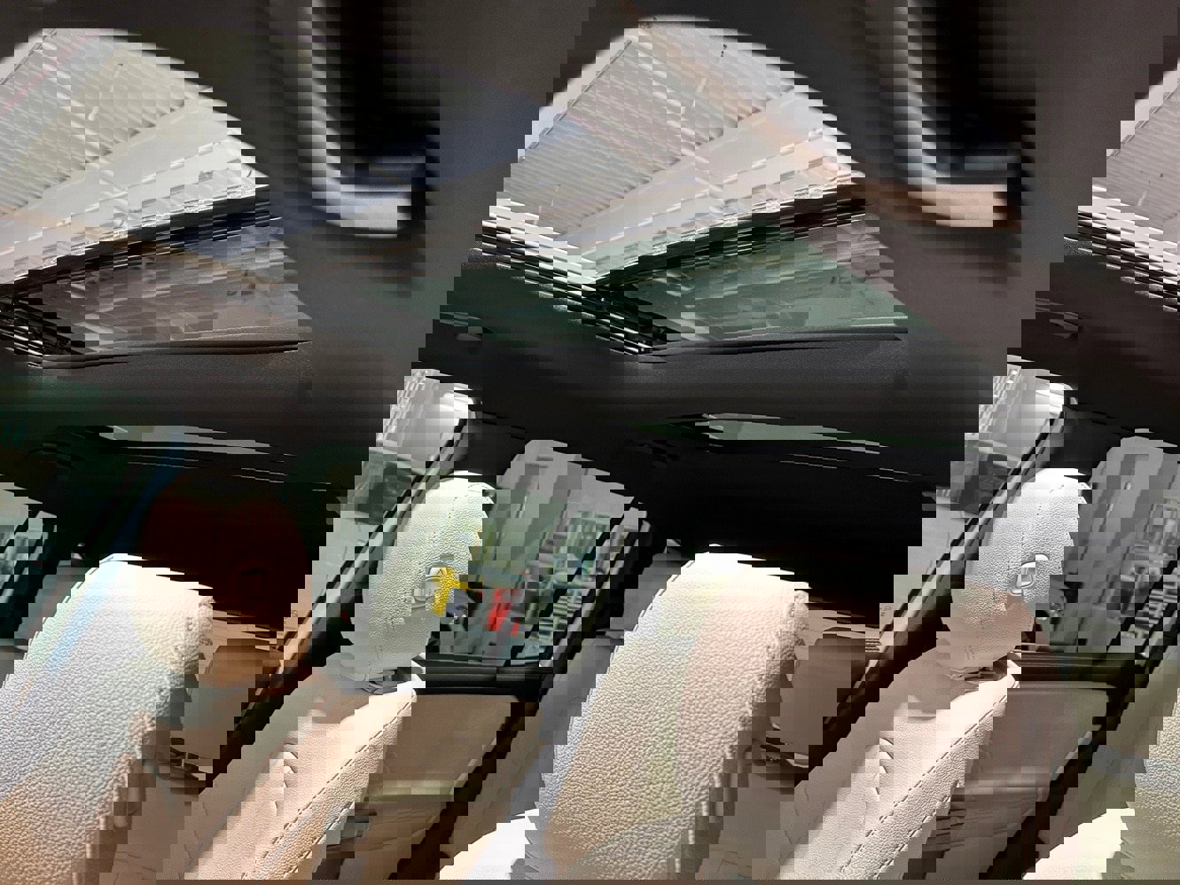 New 2025 Mercedes-Benz GLB 250 4MATIC image 13