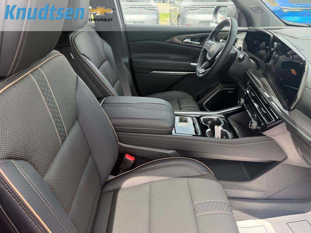 New 2026 Chevrolet Traverse High Country w/ LPO, Floor Liner Package AWD/4WD image 11