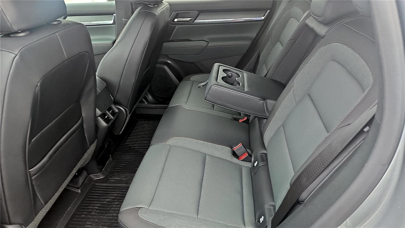 New 2026 GMC Terrain AT4 w/ LPO, Floor Liner Package AWD/4WD image 43