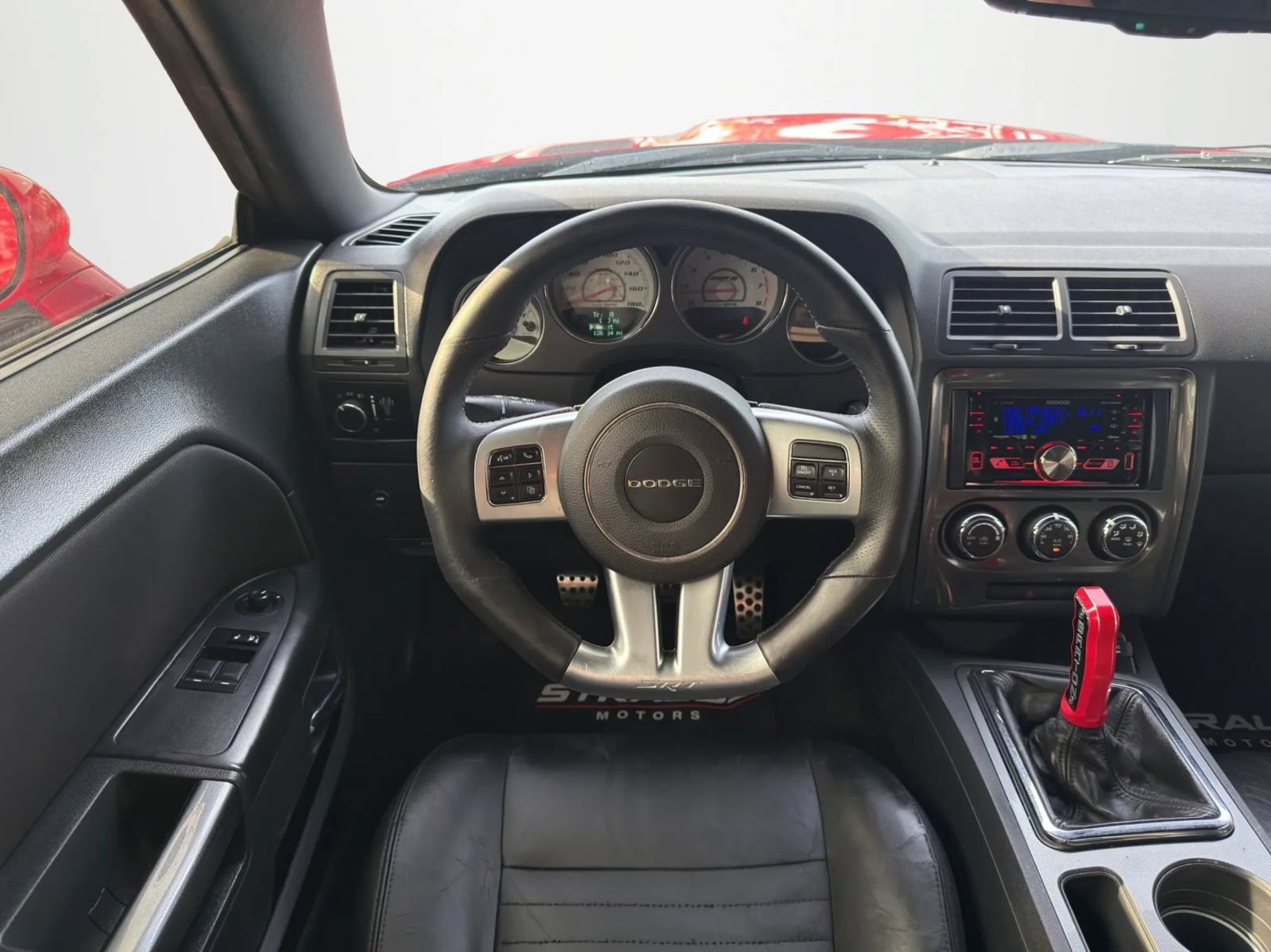 Used 2014 Dodge Challenger SRT8 Core RWD image 16