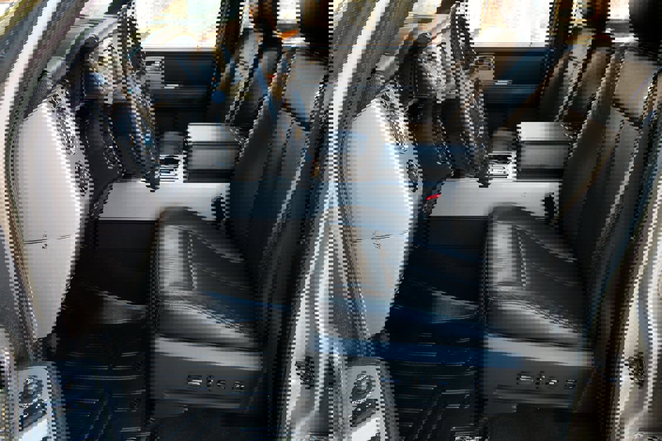 Used 2017 Ford Expedition XLT w/ Equipment Group 202A RWD image 20