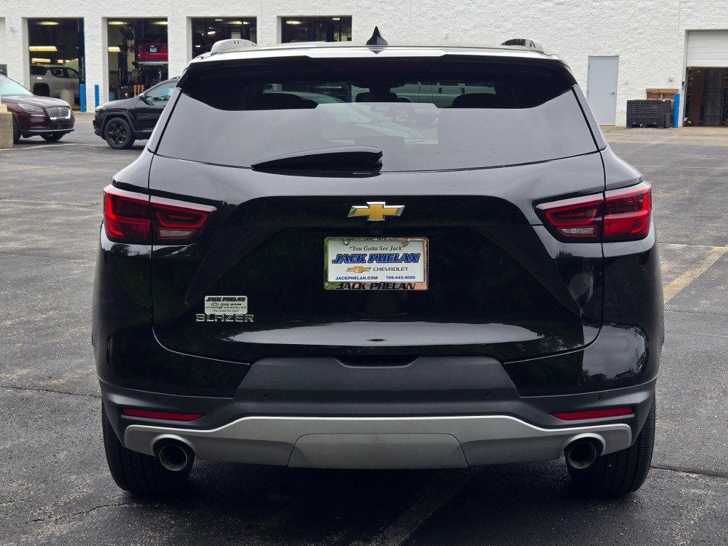 Certified 2023 Chevrolet Blazer LT w/ Convenience Package FWD image 12