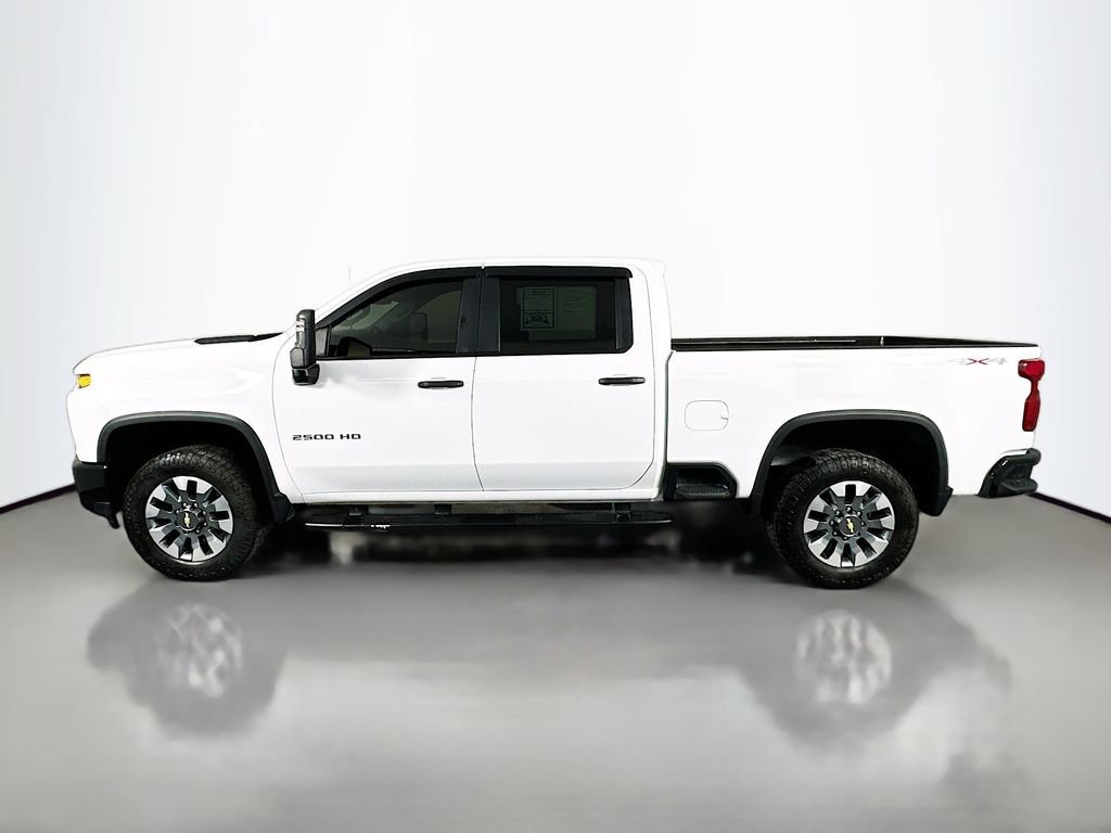 Used 2023 Chevrolet Silverado 2500 Custom AWD/4WD image 4