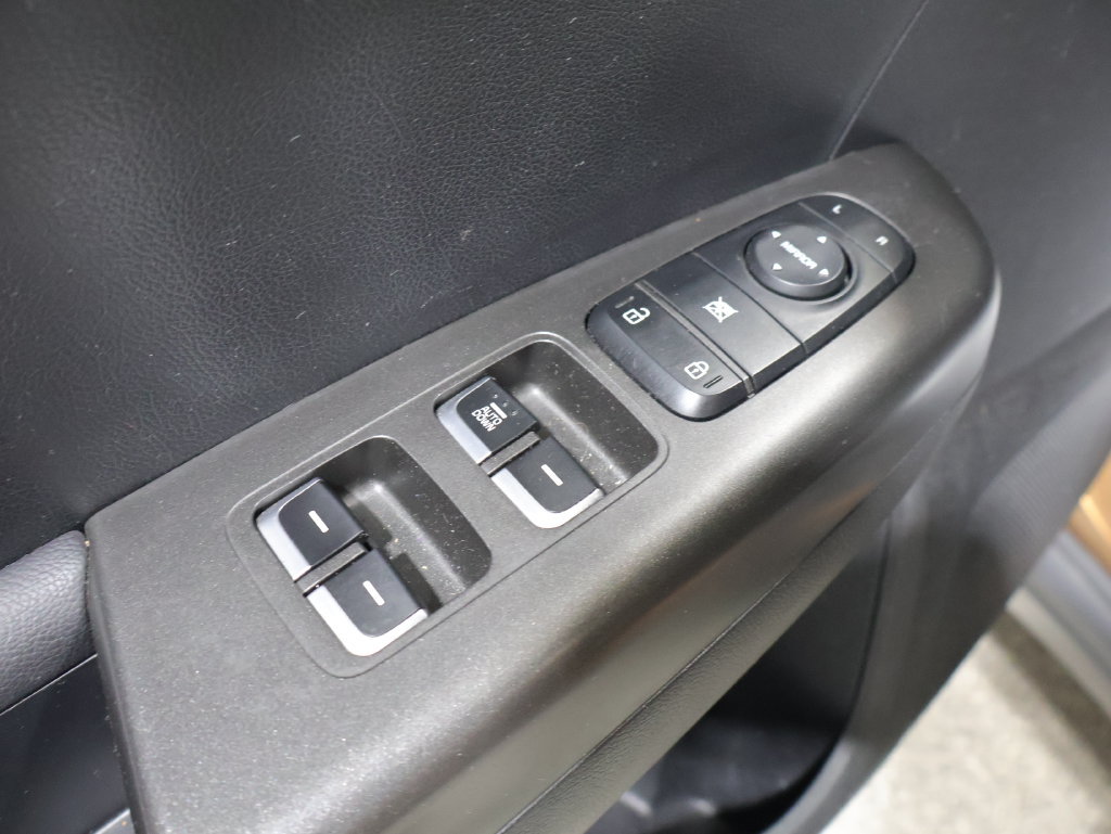 Used 2020 Kia Sportage LX AWD/4WD image 14