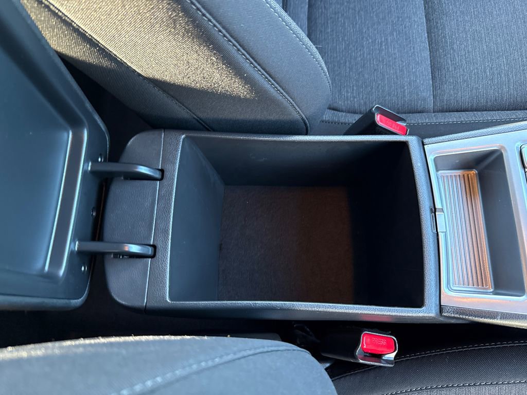 Used 2023 Hyundai Kona SE FWD image 15