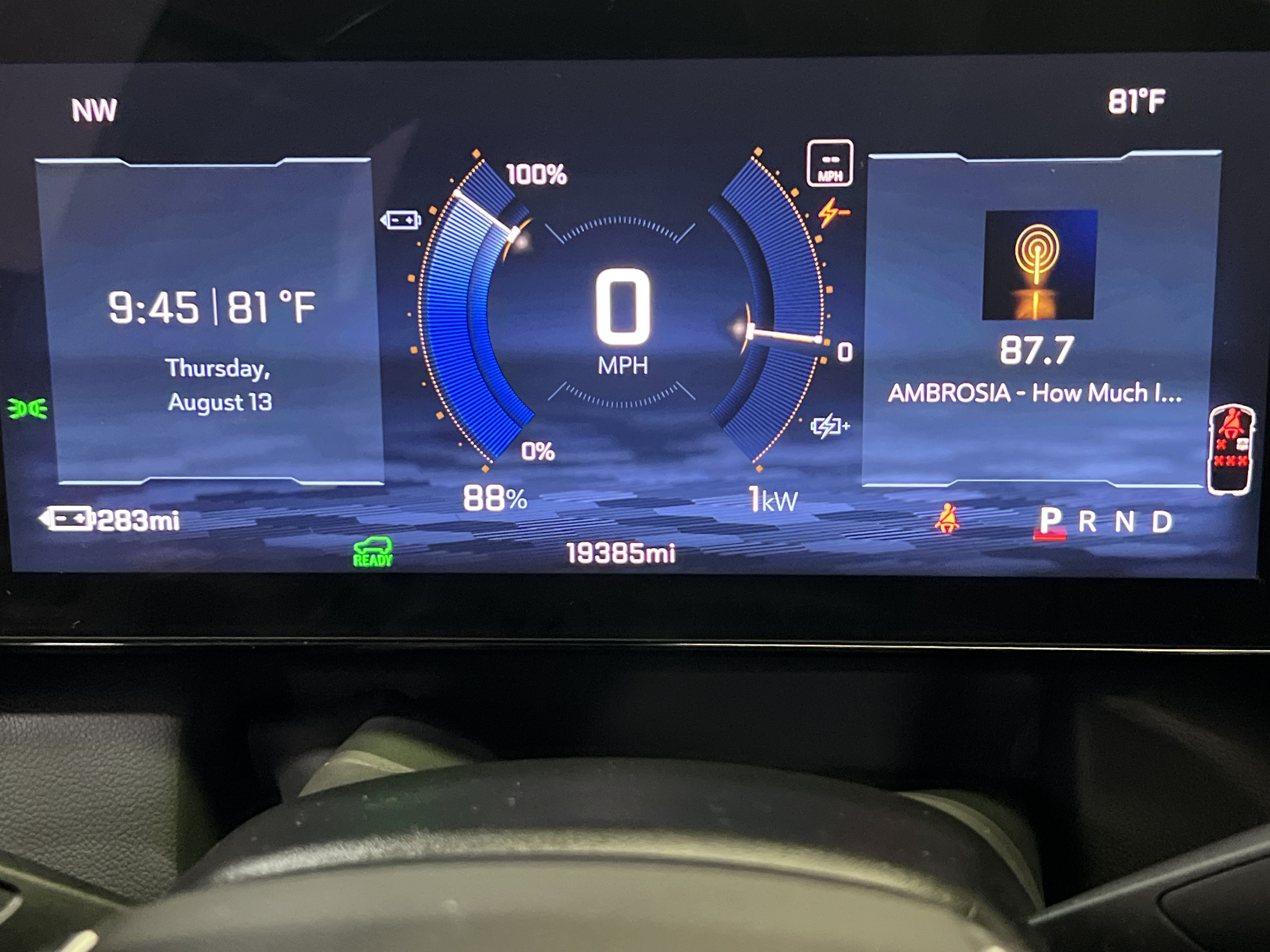 Certified 2024 Chevrolet Equinox EV LT FWD image 22