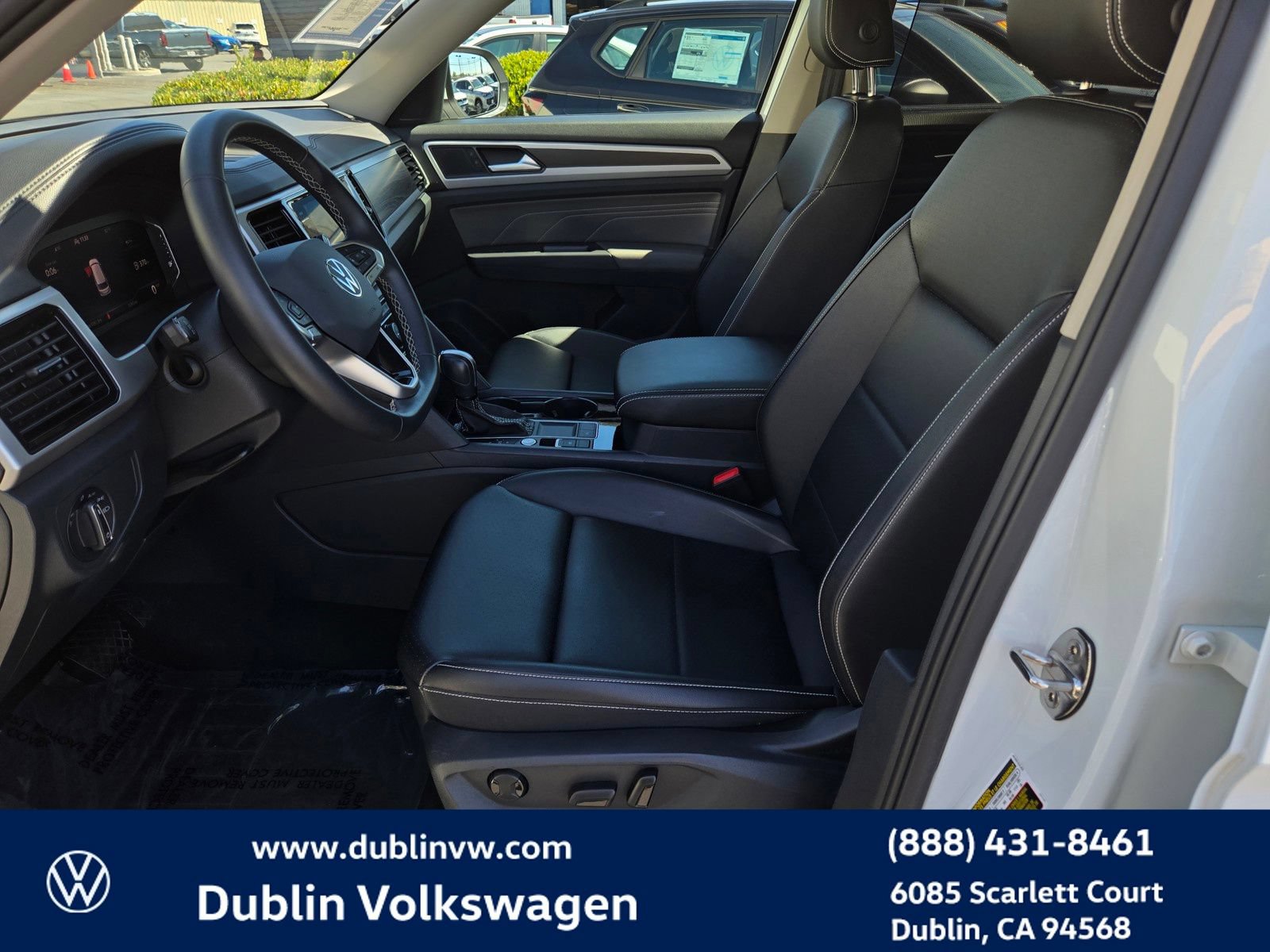 Certified 2023 Volkswagen Atlas SE w/ Panoramic Sunroof Package FWD image 17