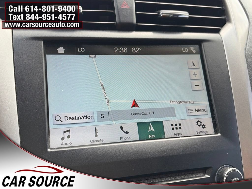 Used 2018 Ford Fusion SE w/ Fusion SE Technology Package FWD image 18
