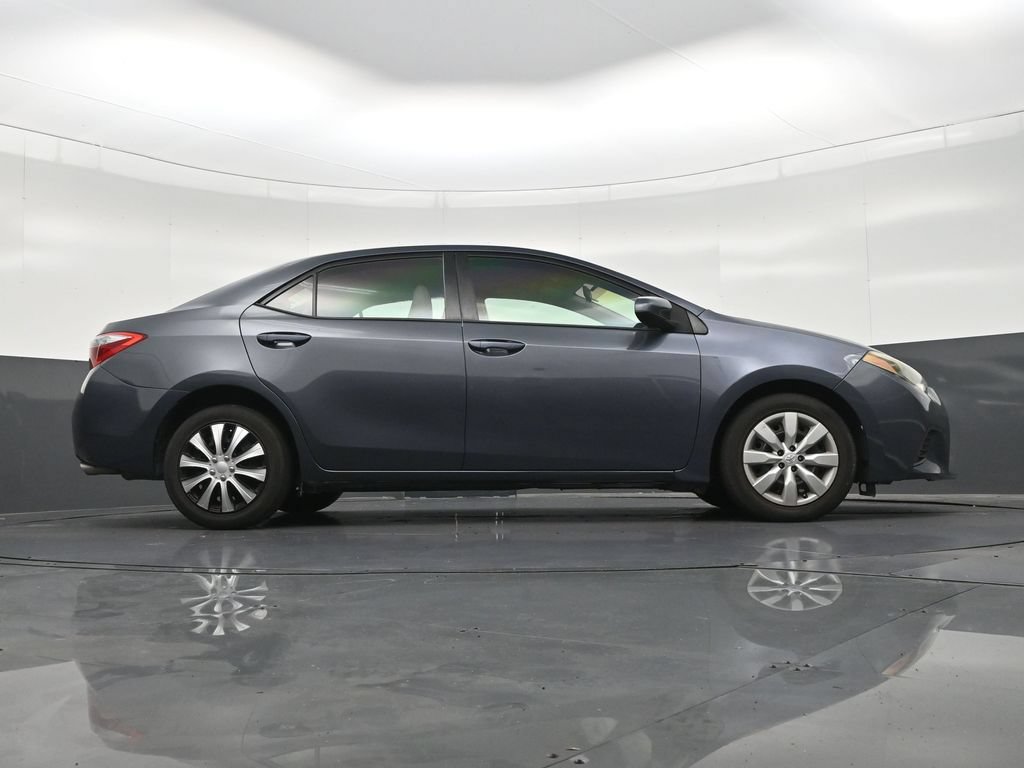 Used 2015 Toyota Corolla LE FWD image 28