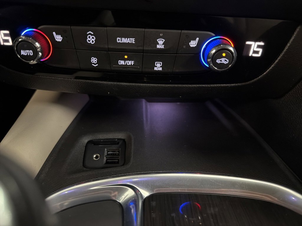 Used 2021 Buick Enclave Essence w/ Sound and Sites Package image 14