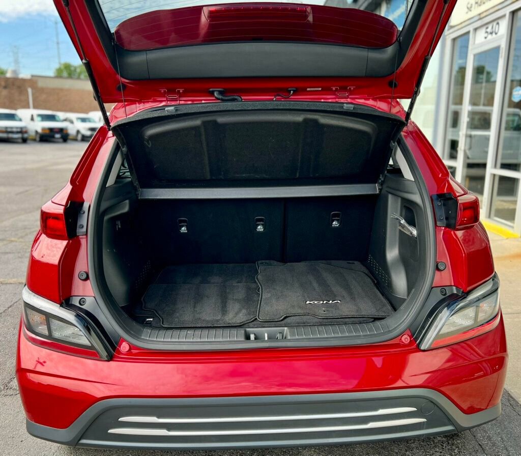 Used 2022 Hyundai Kona SEL w/ Convenience Package FWD image 7