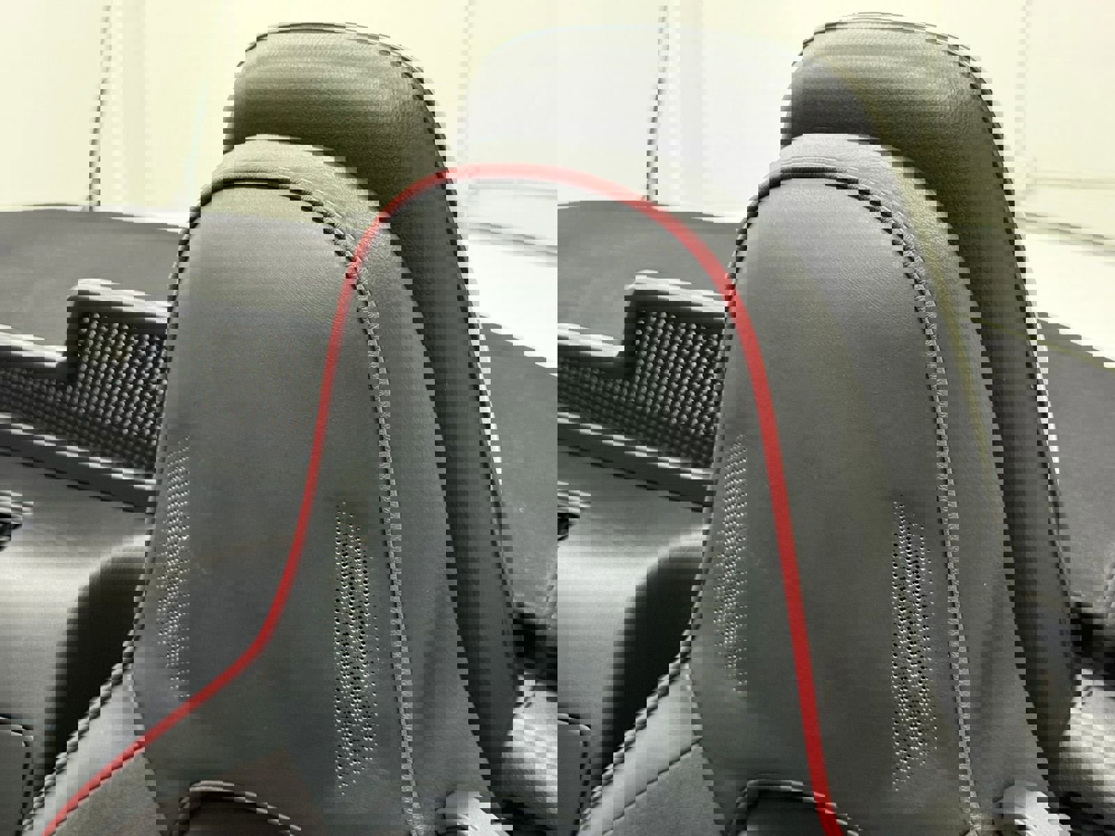 Used 2017 FIAT 124 Spider Abarth image 26