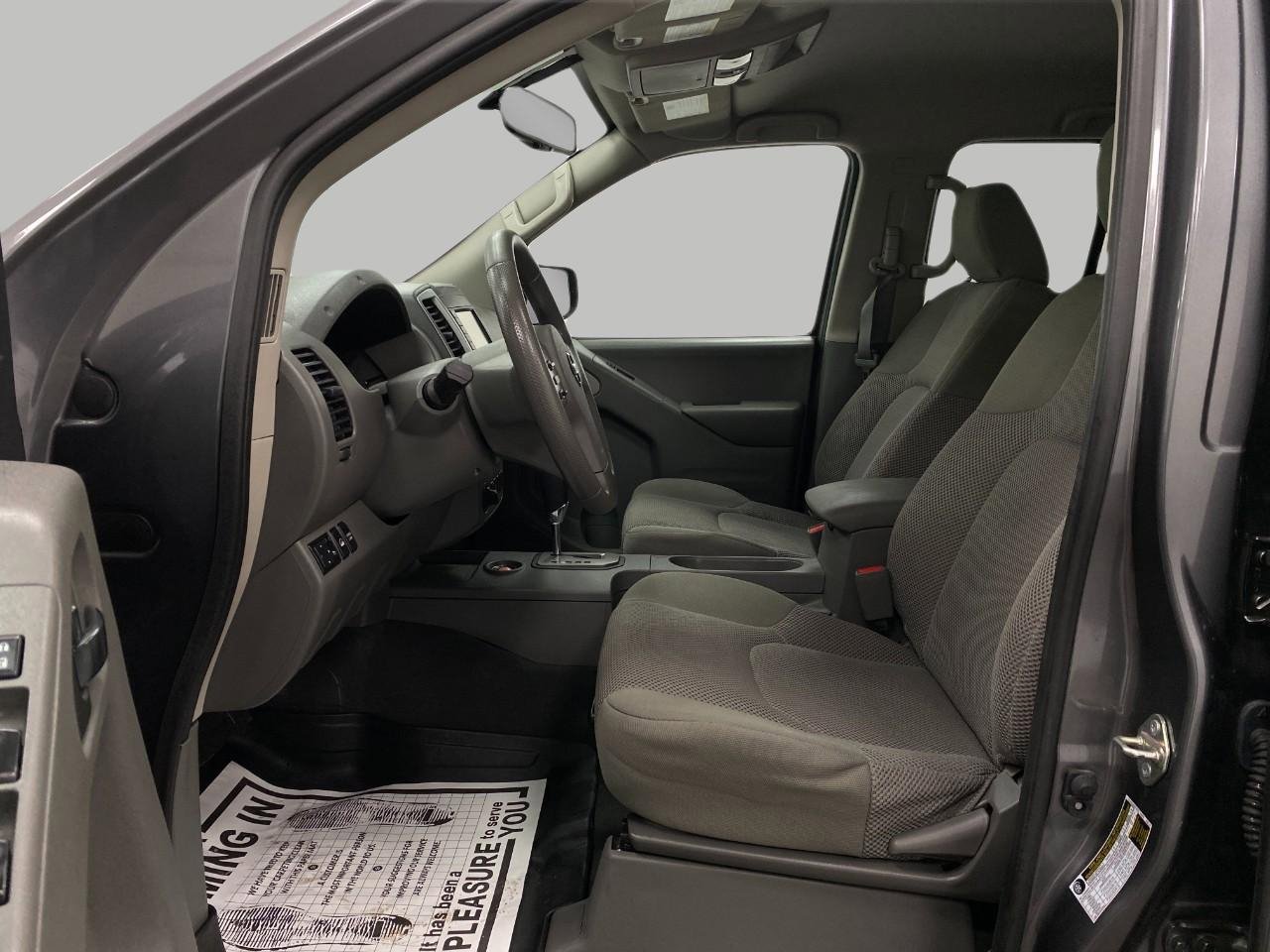 Used 2020 Nissan Frontier SV w/ Midnight Edition Floor Mats image 28
