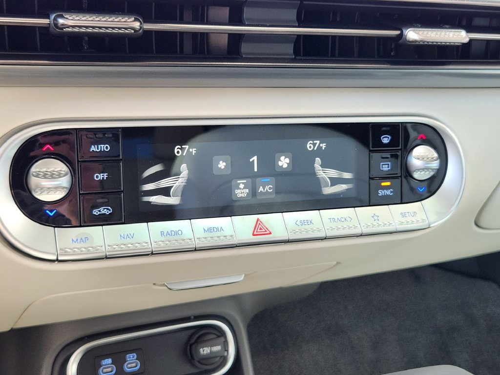 New 2027 Genesis GV60 Prestige AWD/4WD image 31