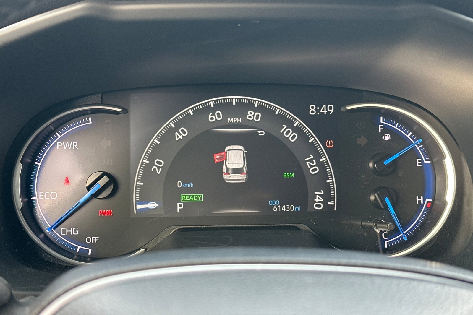 Used 2024 Toyota RAV4 SE image 41