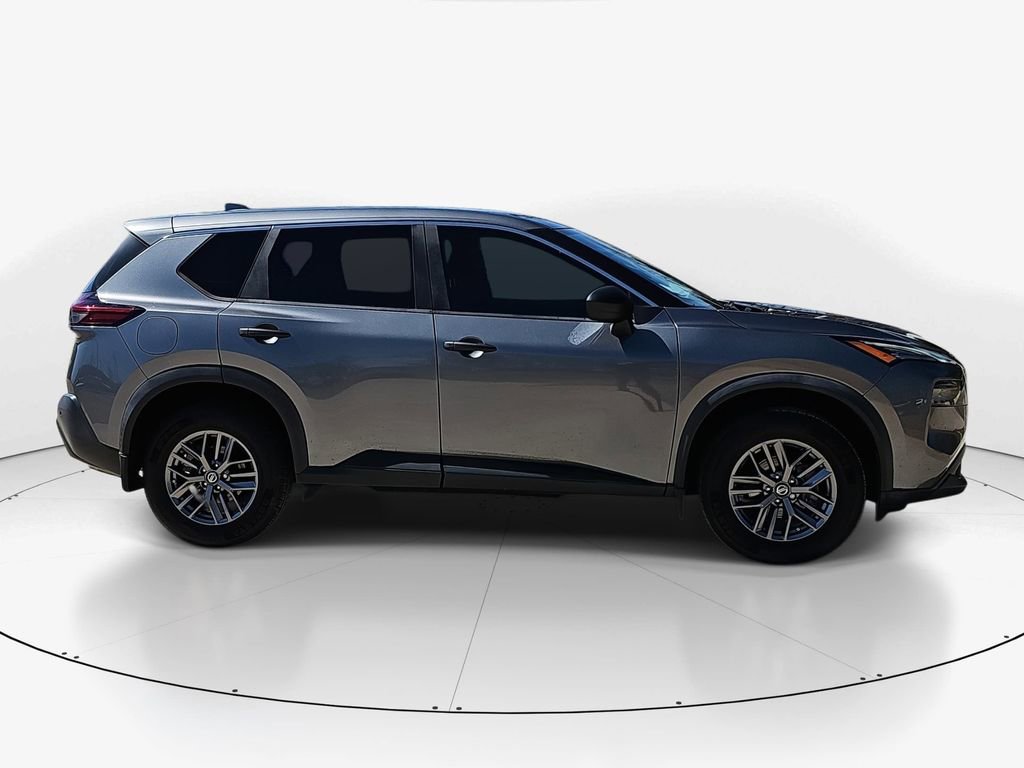Used 2021 Nissan Rogue S image 9