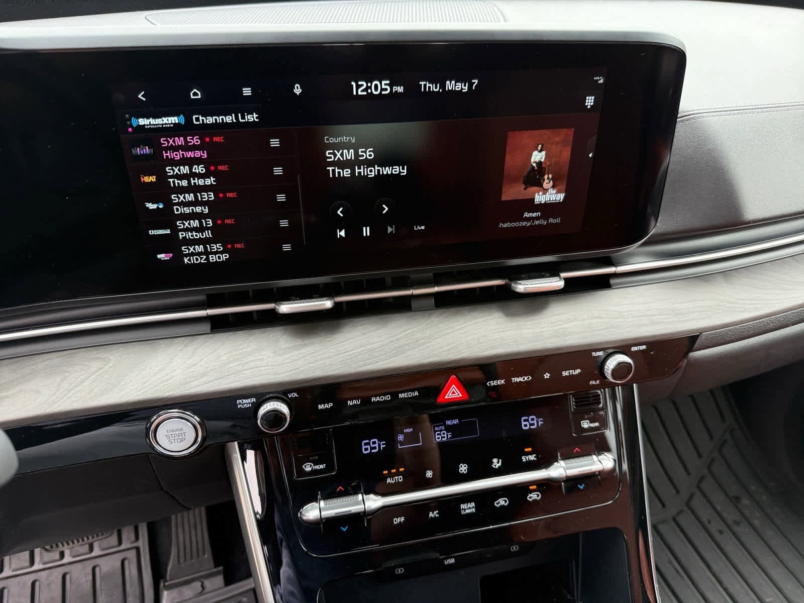 Used 2023 Kia Carnival SX FWD image 23