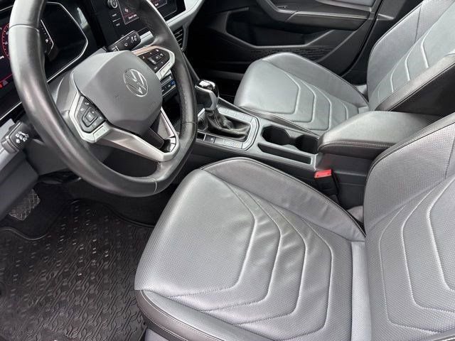 Used 2025 Volkswagen Jetta SEL FWD image 11