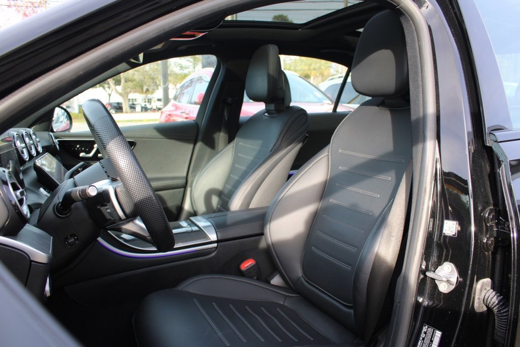 Used 2023 Mercedes-Benz C 300 Sedan image 5