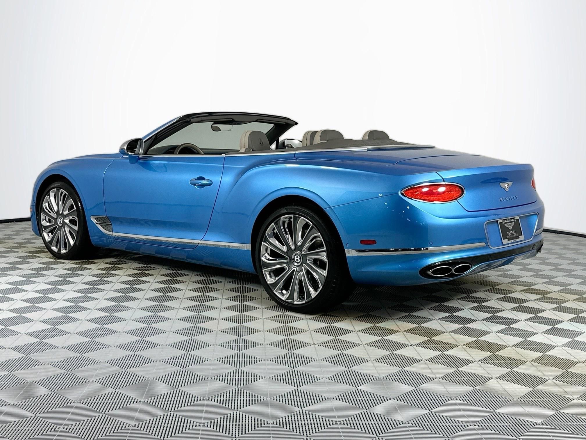 Used 2021 Bentley Continental GT V8 image 3