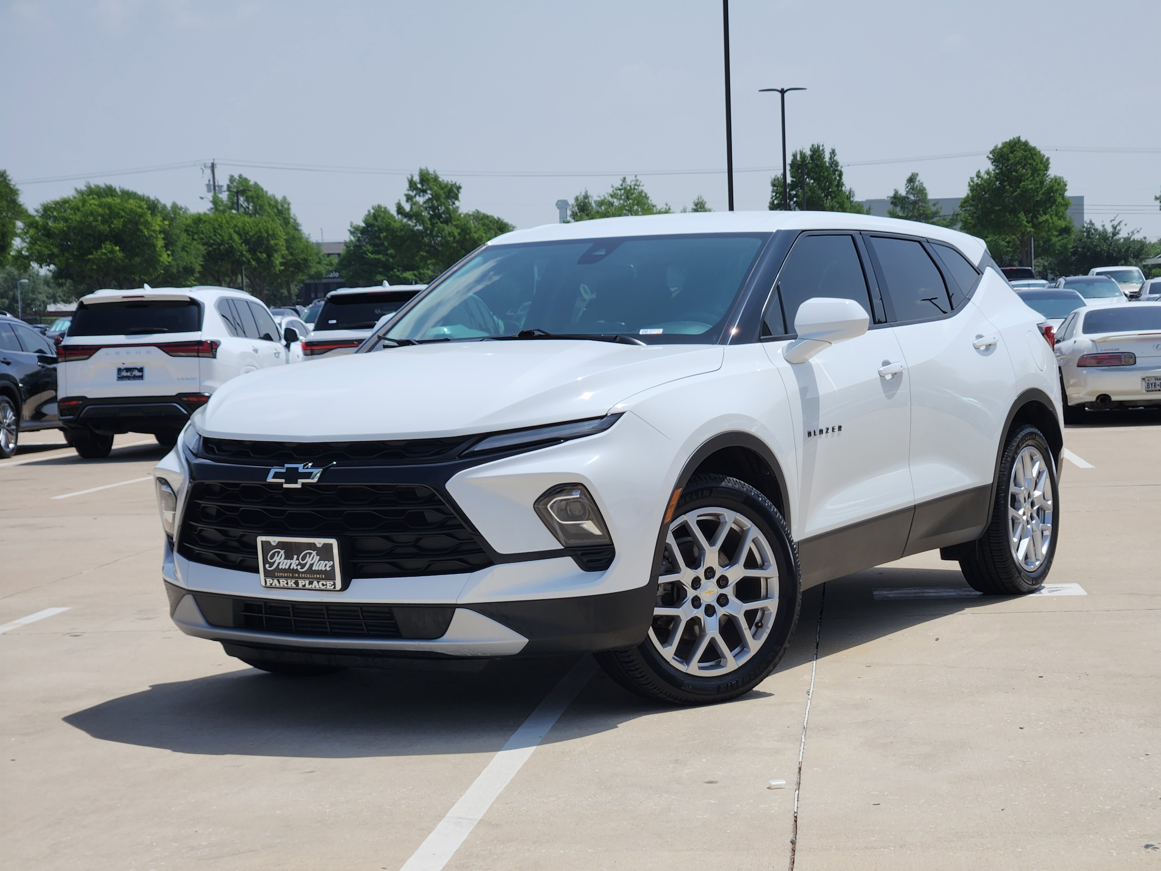 Used 2023 Chevrolet Blazer LT w/ Driver Confidence Package FWD image 1