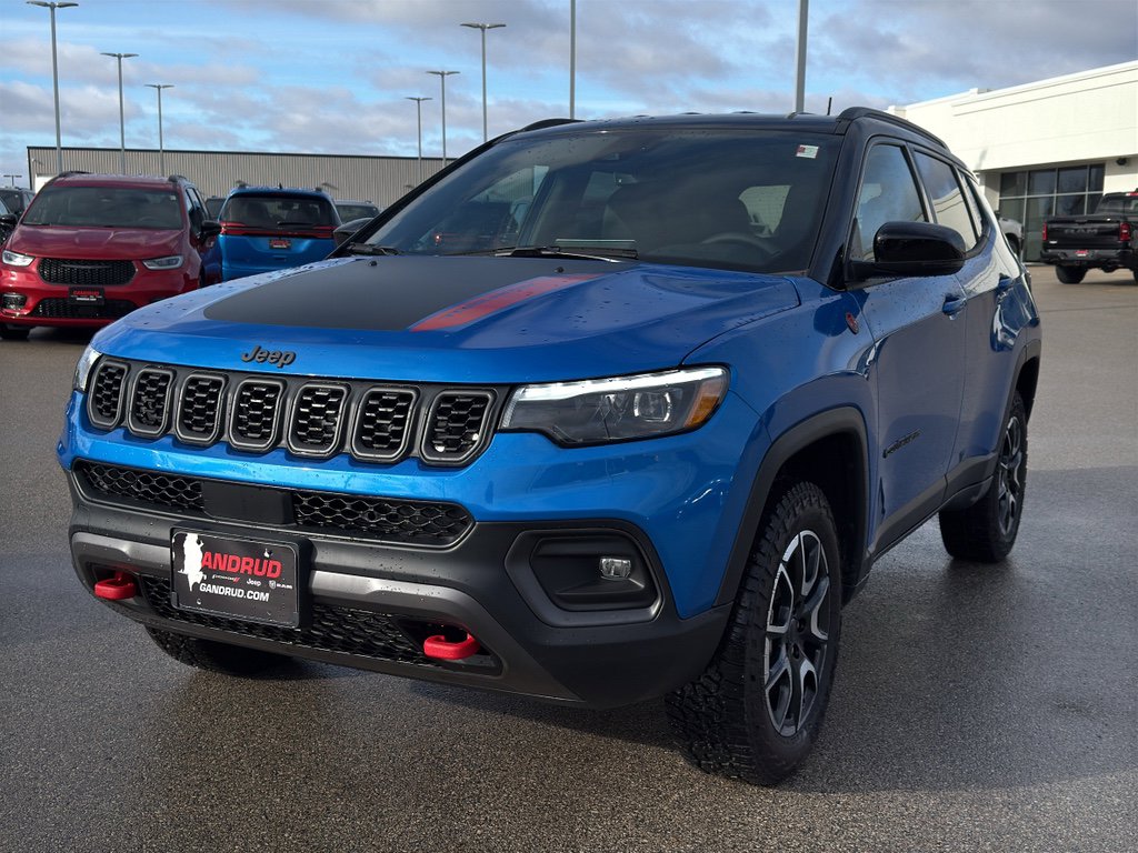 New 2025 Jeep Compass Trailhawk w/ Trailhawk Elite Group image 2