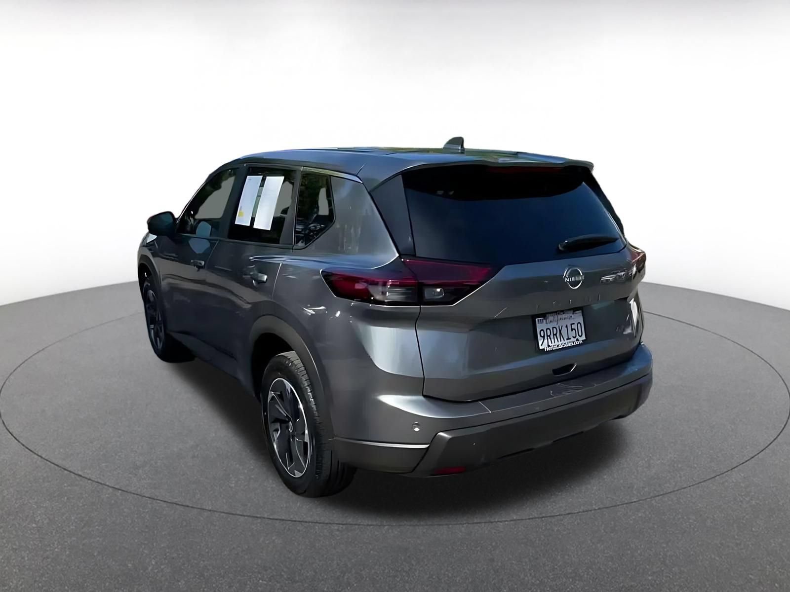 Used 2025 Nissan Rogue SV AWD/4WD image 10
