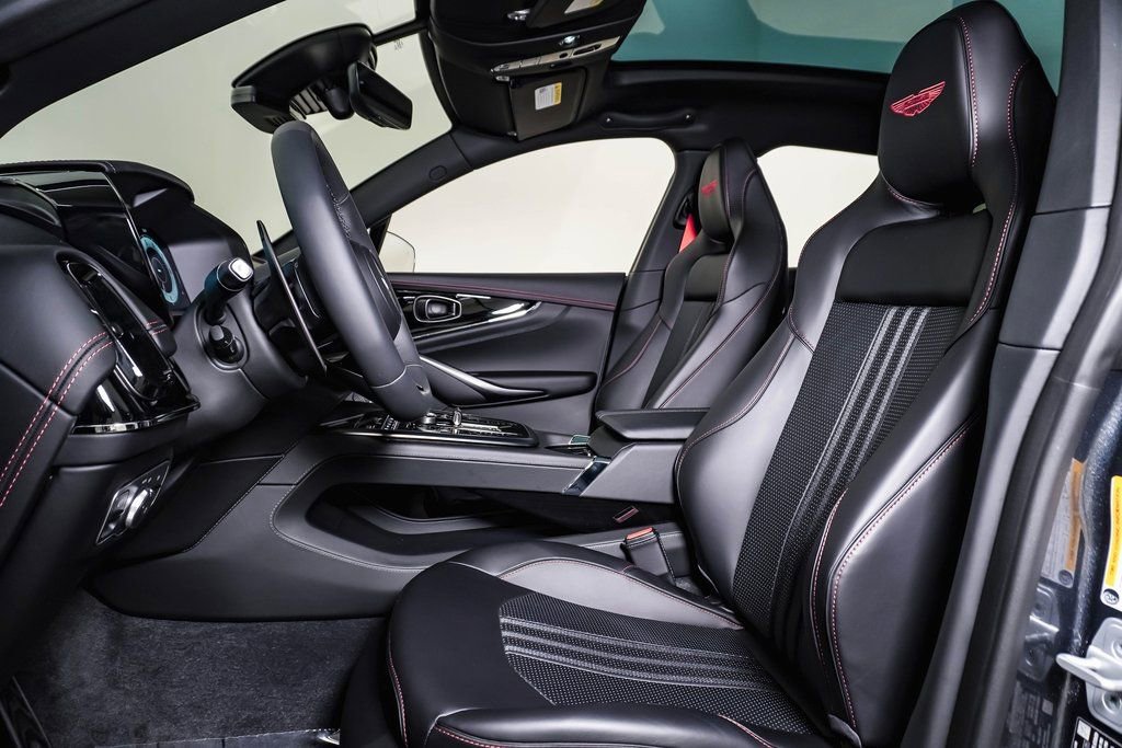 New 2026 Aston Martin DBX 707 image 21