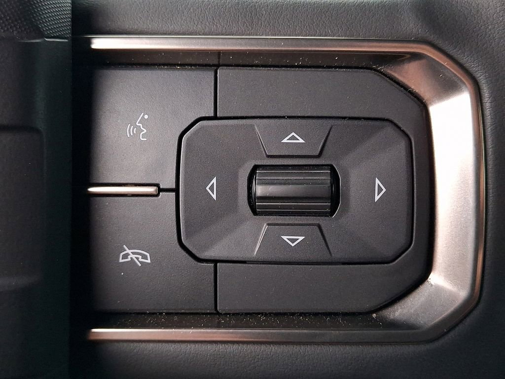 Used 2024 GMC Hummer EV 3X w/ LPO, Illumination Package image 23