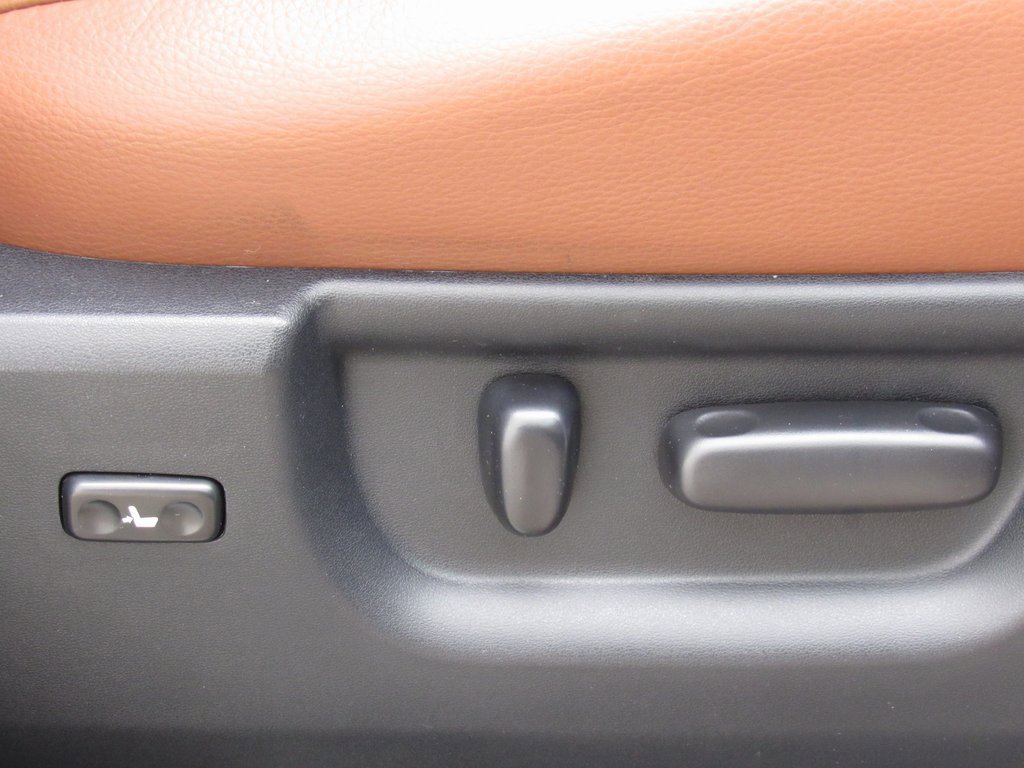 Used 2019 Toyota Sequoia Platinum image 22