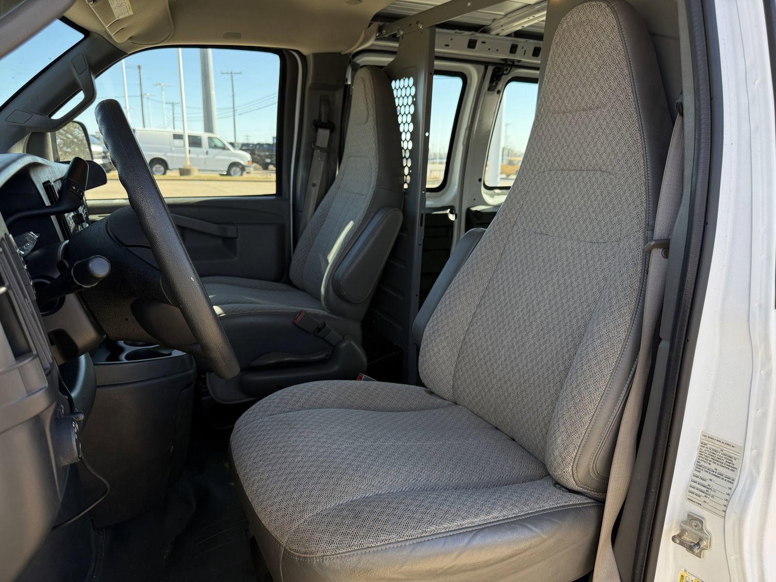 Used 2017 GMC Savana 2500 image 24