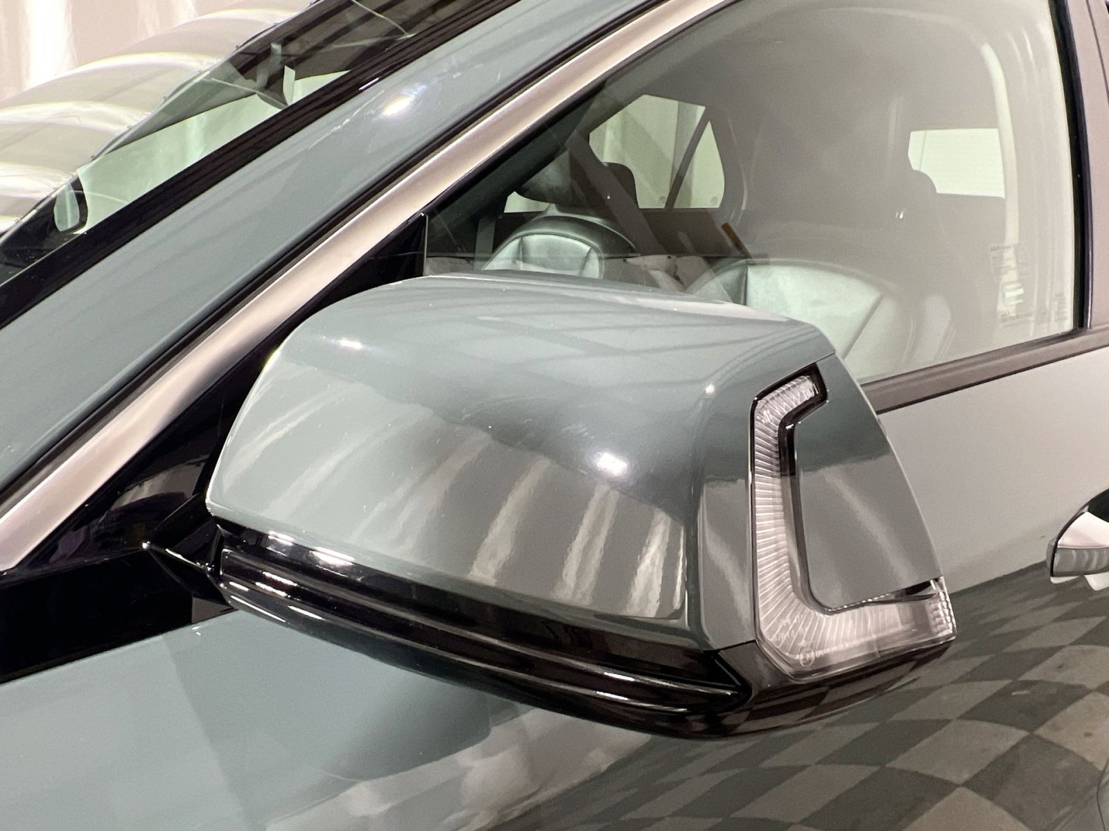 Used 2023 Kia Niro SX Touring image 14