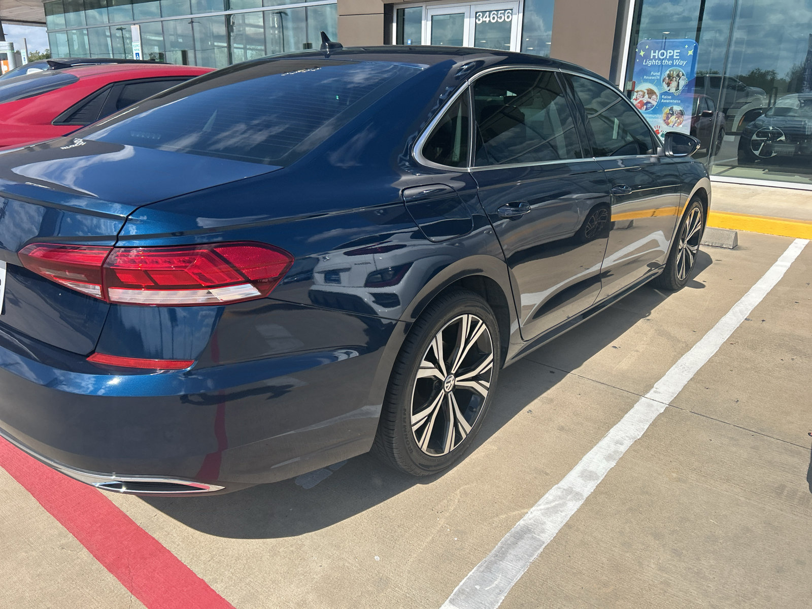 Used 2021 Volkswagen Passat 2.0T SE FWD image 6