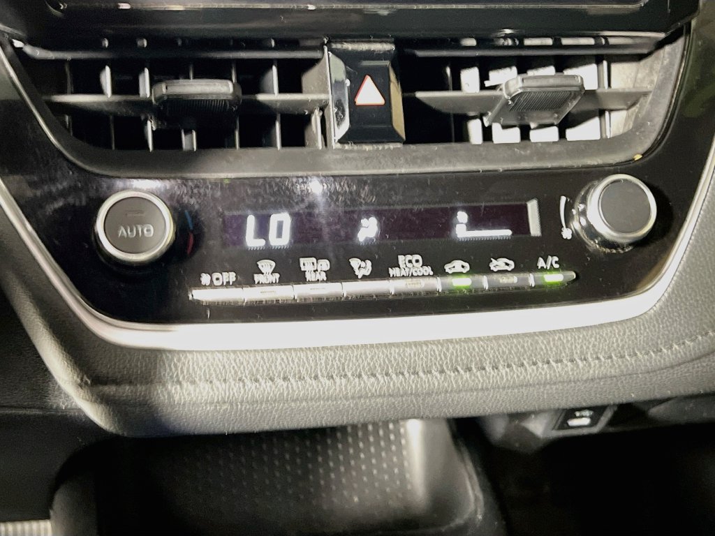 Used 2024 Toyota Corolla SE FWD image 20