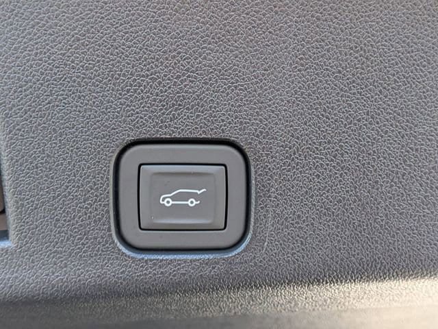 New 2026 GMC Acadia Denali w/ Super Cruise Package image 36