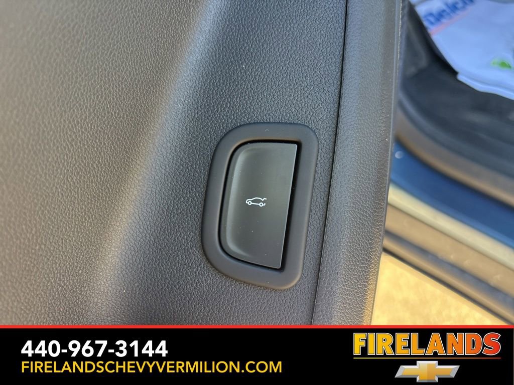 New 2026 Chevrolet Traverse LT w/ Driver Confidence Package image 15