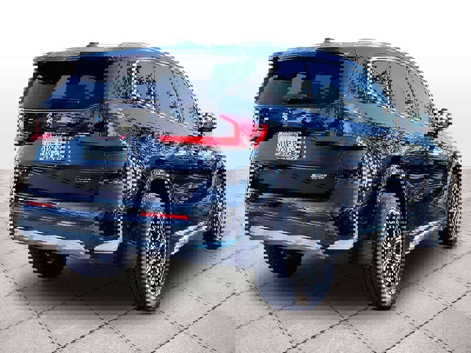 Used 2025 BMW X1 xDrive28i w/ Convenience Package image 14