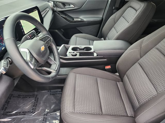Used 2026 Chevrolet Equinox LT FWD image 4