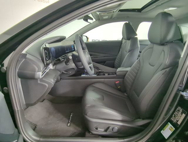 New 2026 Hyundai Elantra Limited FWD image 18