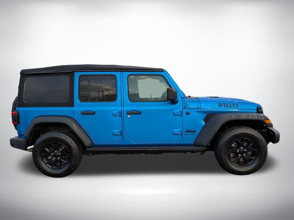 Used 2023 Jeep Wrangler Willys AWD/4WD image 3