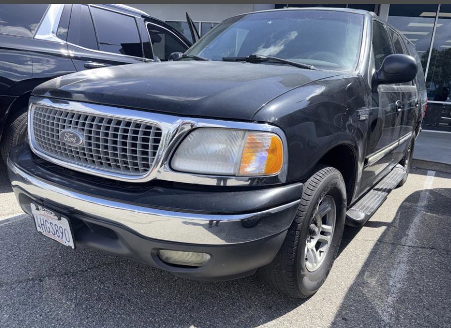 Used 1999 Ford Expedition XLT RWD image 1