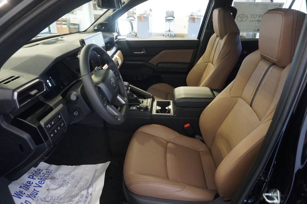 New 2026 Toyota 4Runner Limited AWD/4WD image 24