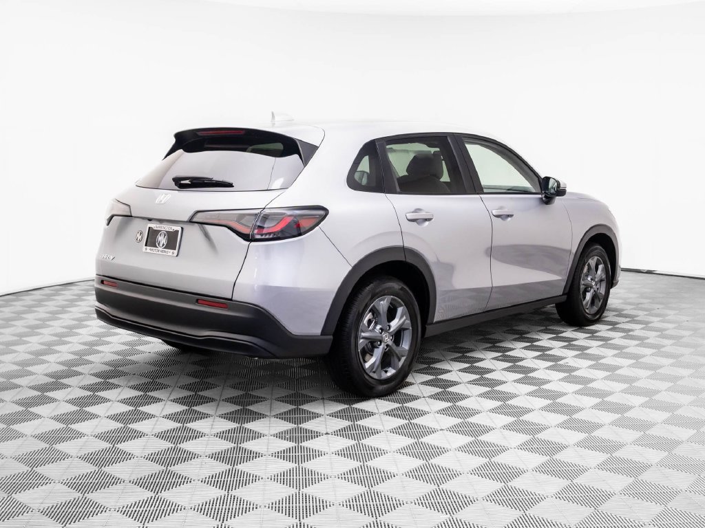 New 2027 Honda HR-V LX image 6