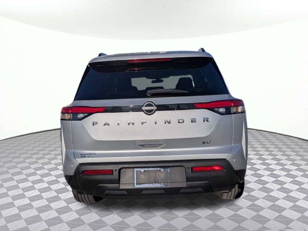 Used 2024 Nissan Pathfinder SV FWD image 4