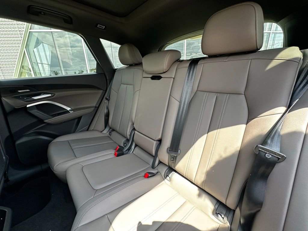 New 2026 Audi Q5 Premium Plus AWD/4WD image 22