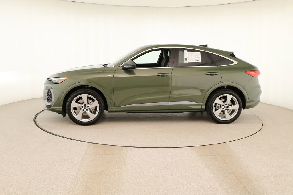 New 2025 Audi Q5 Prestige image 2
