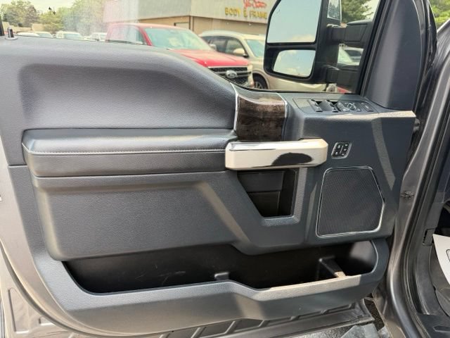 Used 2022 Ford F250 Lariat w/ Chrome Package AWD/4WD image 22