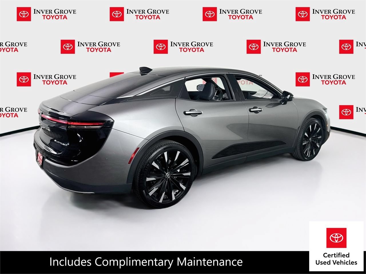 Certified 2023 Toyota Crown Platinum AWD/4WD image 4